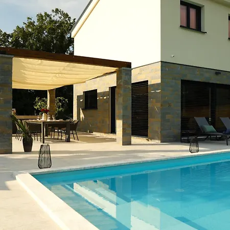 Villa Olivetum Secovlje